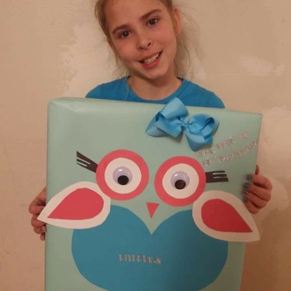 Meet your Posher, Lillian - Picture 1 of 1